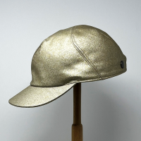 N°116_cap on hat rack_Le Panache Paris©