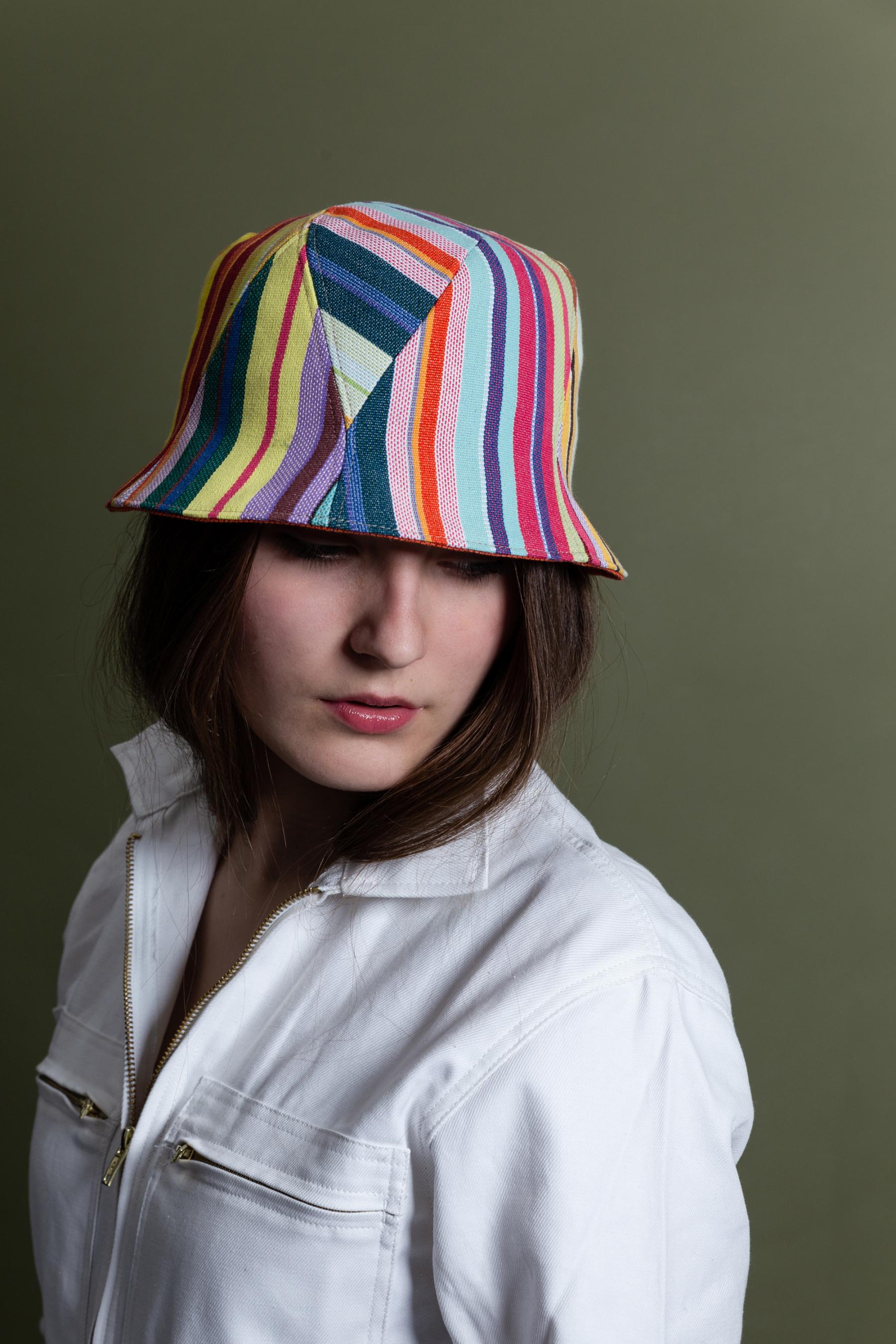 ★大人気★MARITHE★MOUVEMENT STRIPE BUCKET HAT★追跡可 ☆大人気☆MARITHE☆MOUVEMENT STRIPE BUCKET HAT☆追跡可